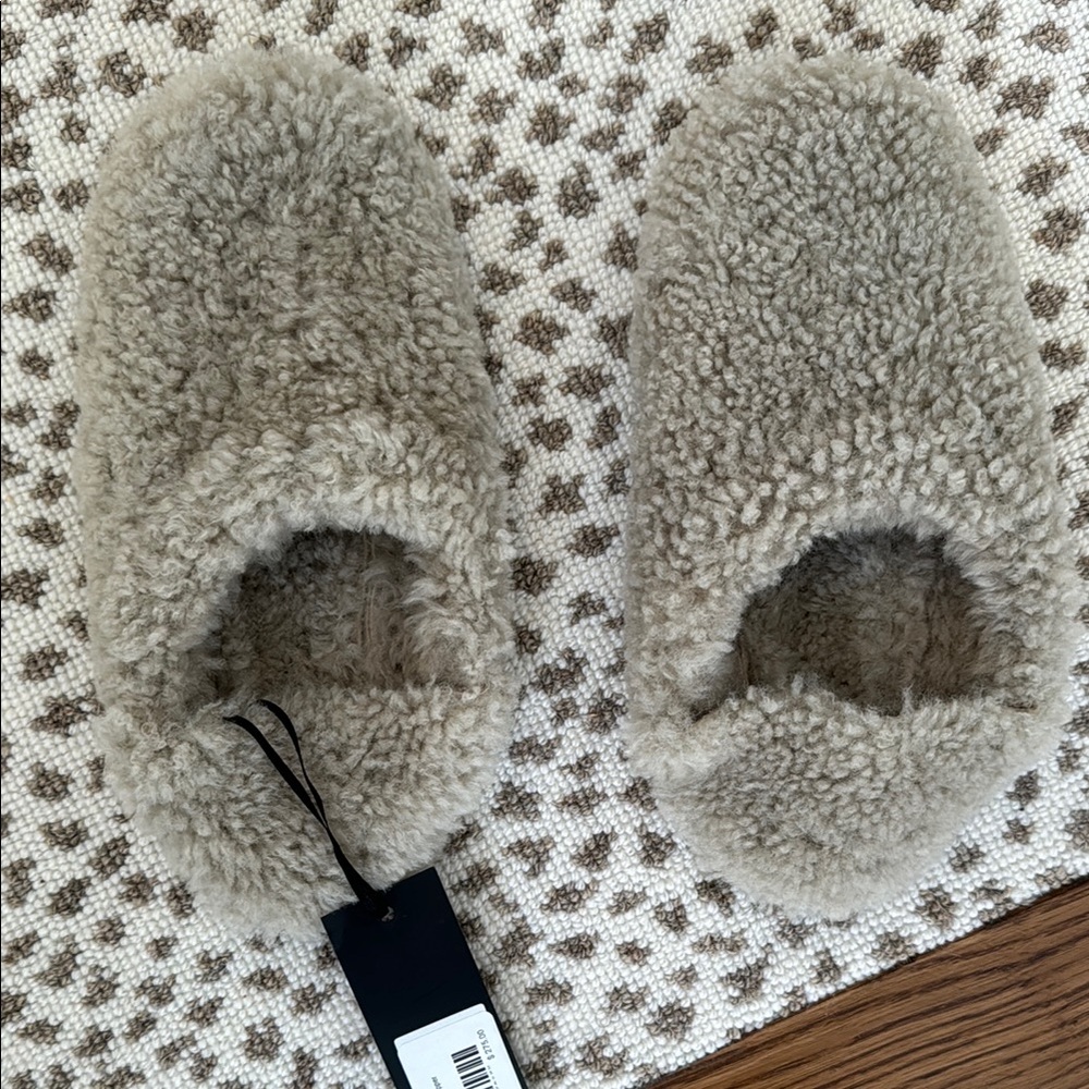 Jenni Kayne Tan Plush Slippers for Cozy Comfort
